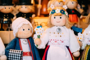 «ЧАРОЎНЫЯ ЛЯЛЬКІ»